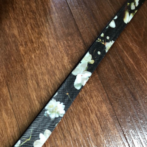 Kenneth Cole belt size XL - Picture 3 of 4